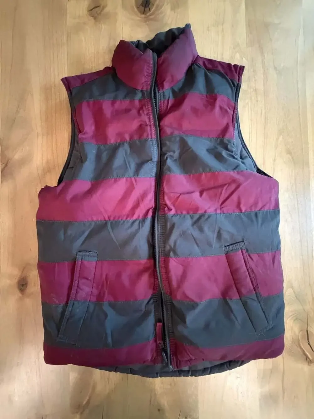 GAP Kids Unisex Air Force Grey Maroon Reversible Striped Full Zip Puffer Vest XL